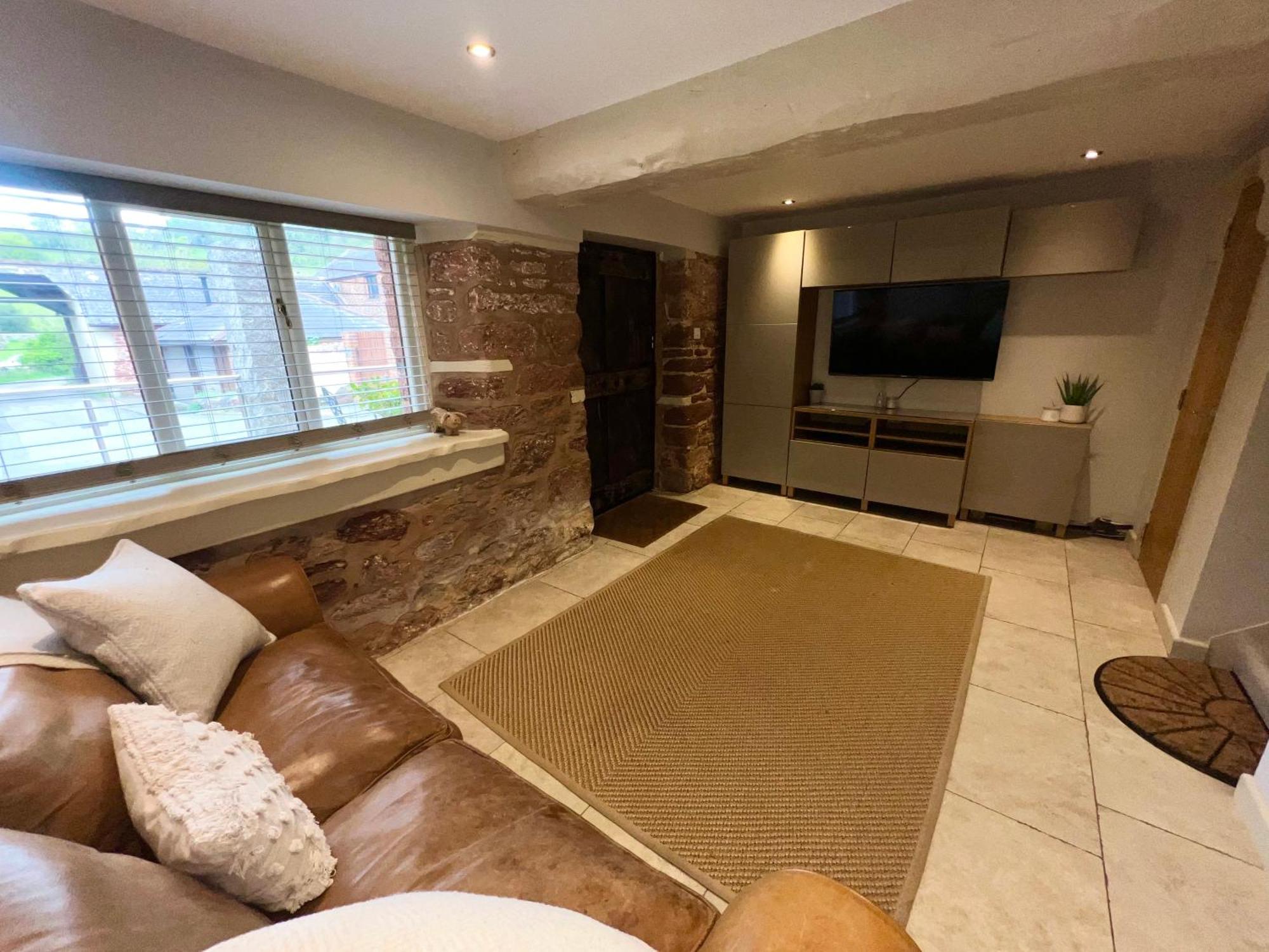 Countryside Converted Barn With Hot Tub Newton Abbot Exterior photo