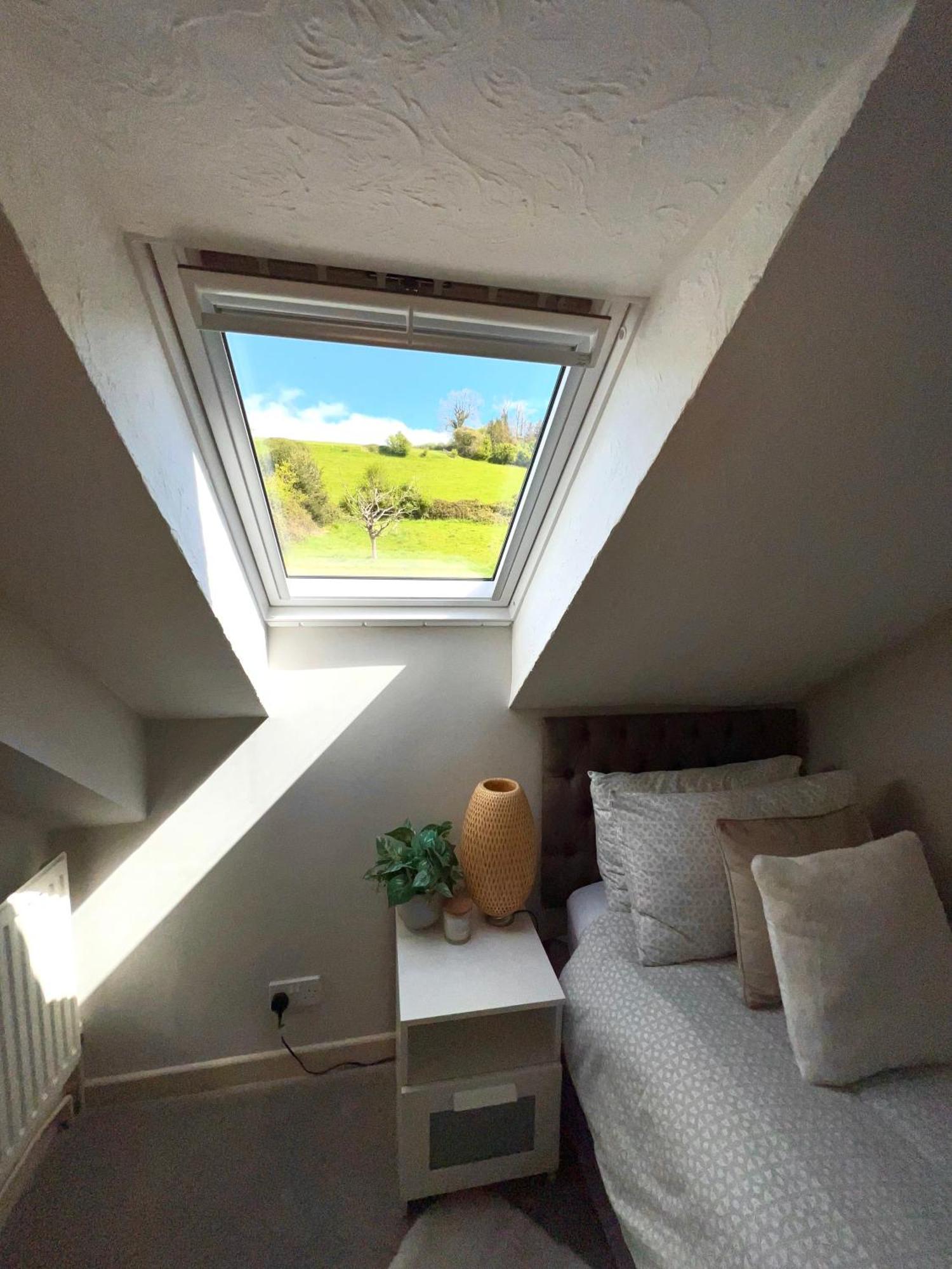 Countryside Converted Barn With Hot Tub Newton Abbot Exterior photo