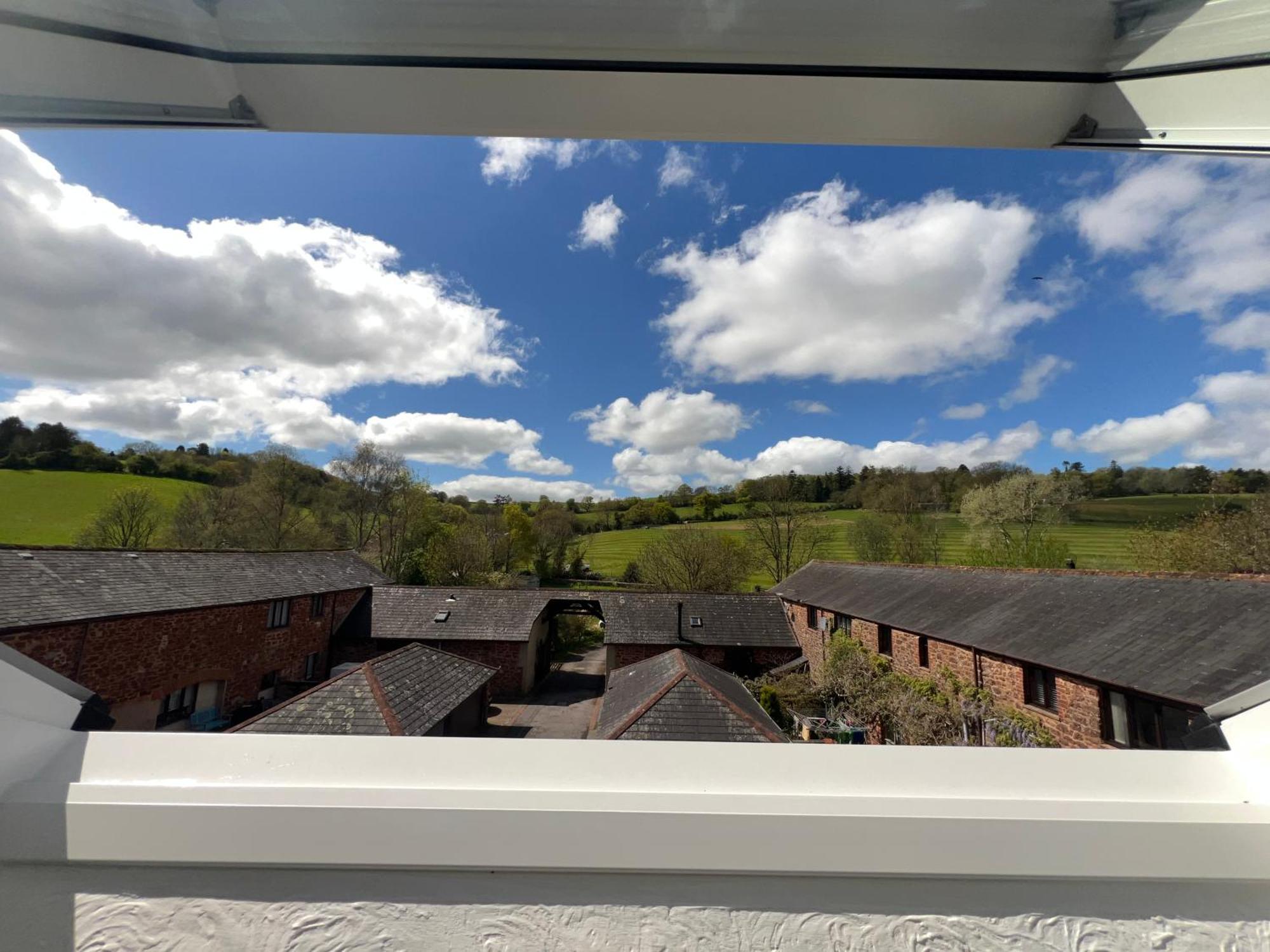 Countryside Converted Barn With Hot Tub Newton Abbot Exterior photo